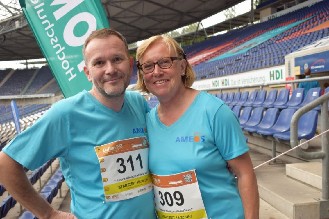 AMEOS Klinikum Hildesheim meistert sportlichen B2 Run Feierabendlauf