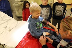 Kindergarten zu Besuch in der Notaufnahme